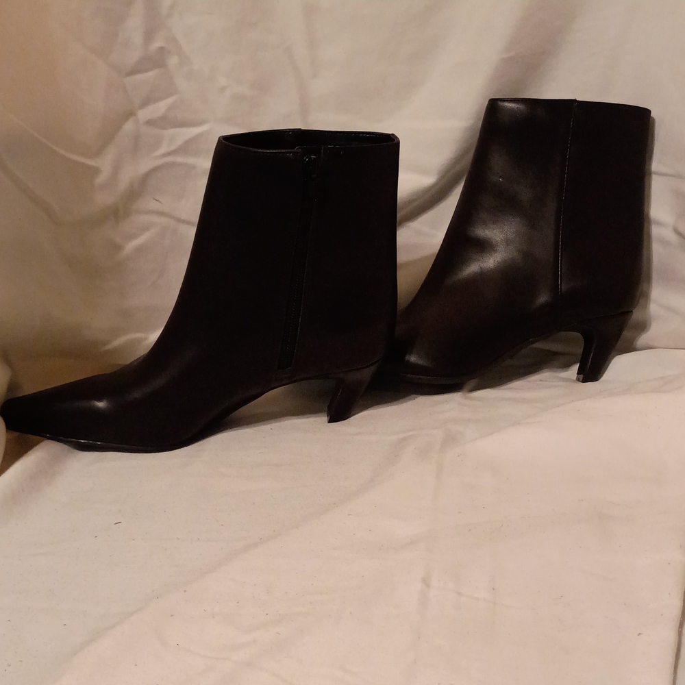 INC International Concepts Sleek Black Ankle Boots - Picture 4 of 5